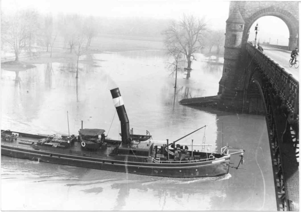 Afb. Rijnsleepboot Succes (later Sleipnir)